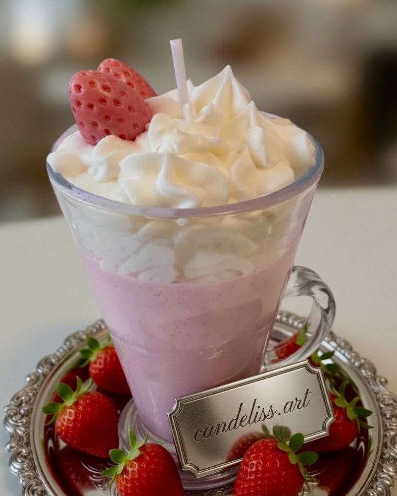 Lumânare Milkshake de Căpșuni